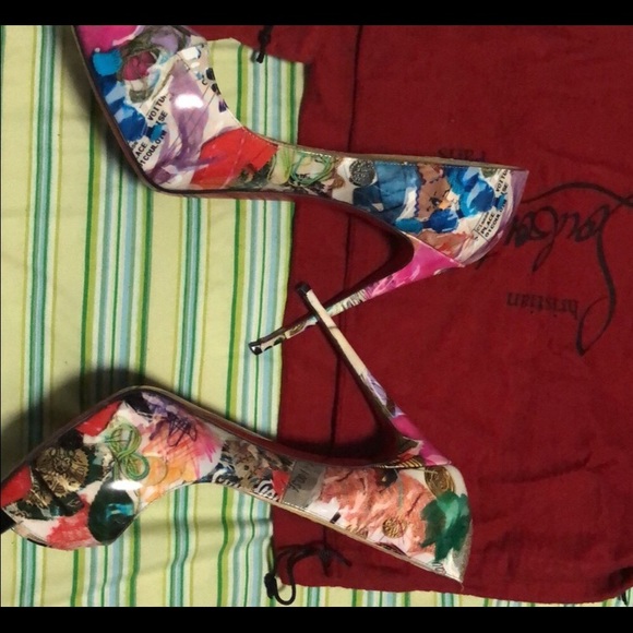 Christian Louboutin - Picture 3 of 8